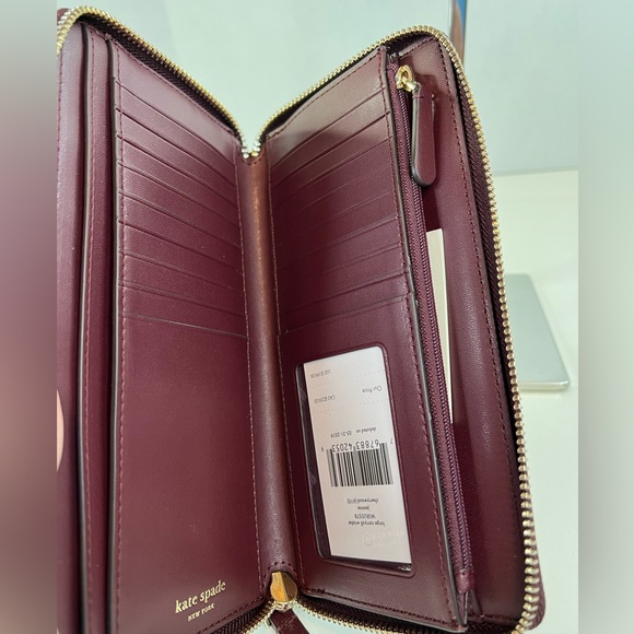 Kate Spade Cherrywood Jeanne Large Carryall Wristlet NWT